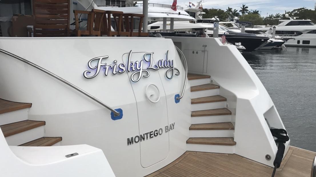 yacht lettering by Signs of Reilly